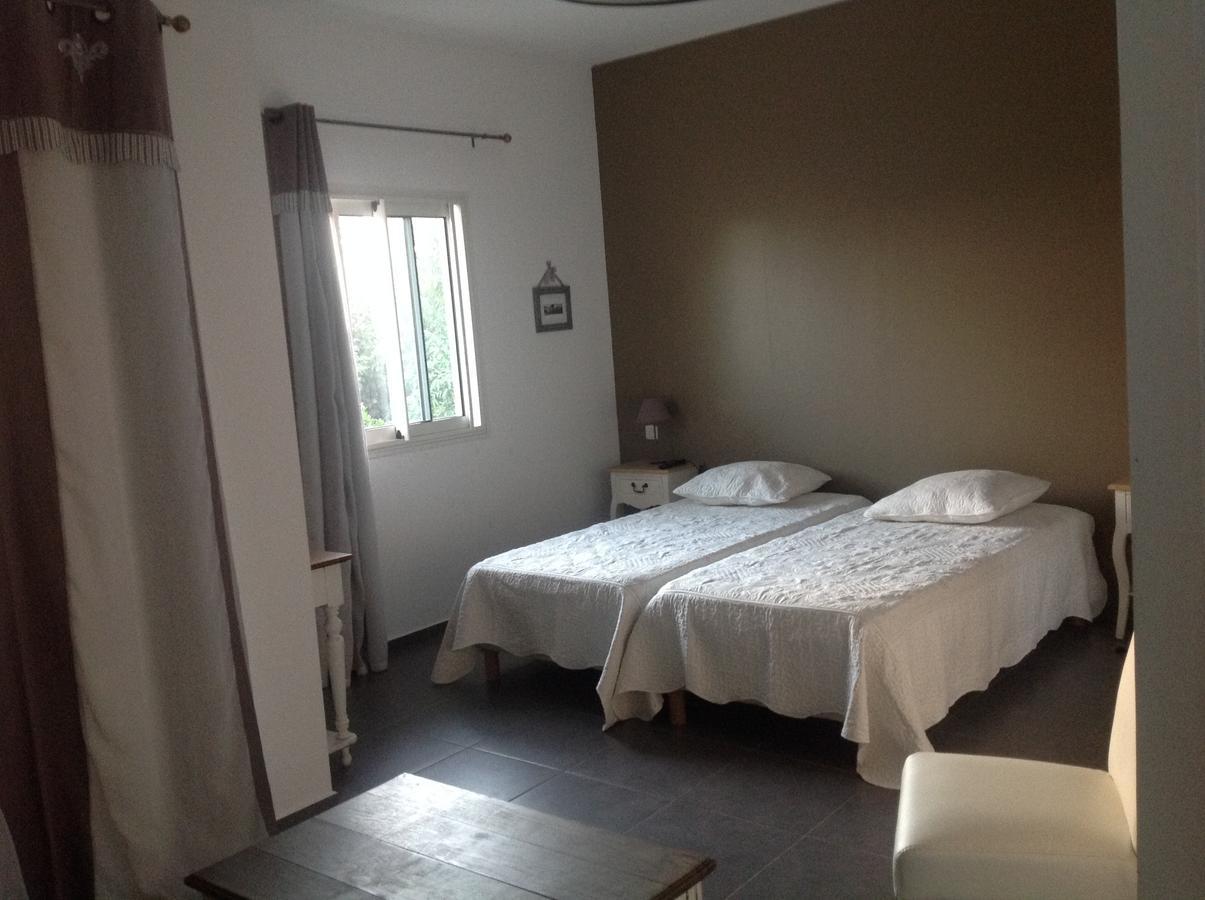 サン・ル Les Canneliers Bed & Breakfast エクステリア 写真